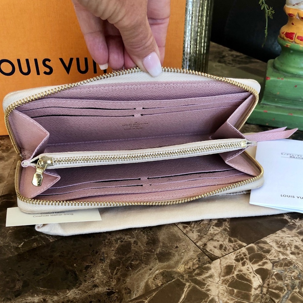 AUTH Louis Vuitton Portefeuille Clemence Wallet🌺 - Picture 7 of 8